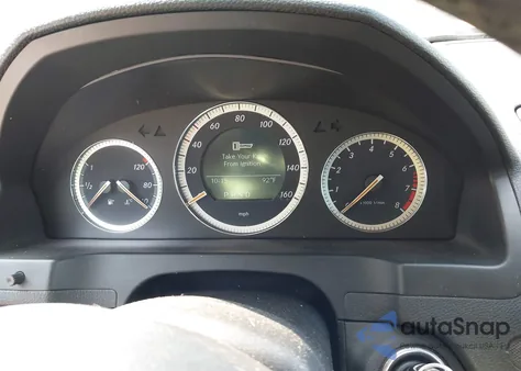 2008 Mercedes-Benz C 300 Luxury/Sport z USA, uszkodzony, nr VIN WDDGF54X68R010384